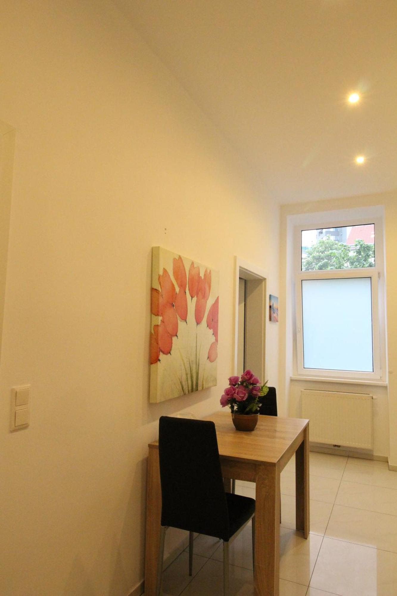Deluxe Apartment 5P Mm Wina Bagian luar foto